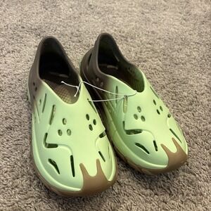 SIA Collective Somewhere In America Men's Evo Foam Athletic Trainer Runner 8/9